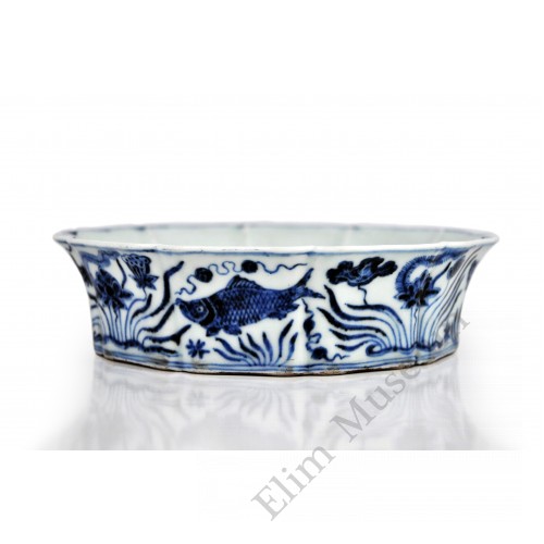 1453 A Ming Xuan-De B&W fish-lotus pattern bowl 